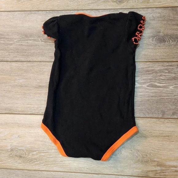 4/25Sale!💕Giants baby onesie size 18 months - Picture 2 of 4